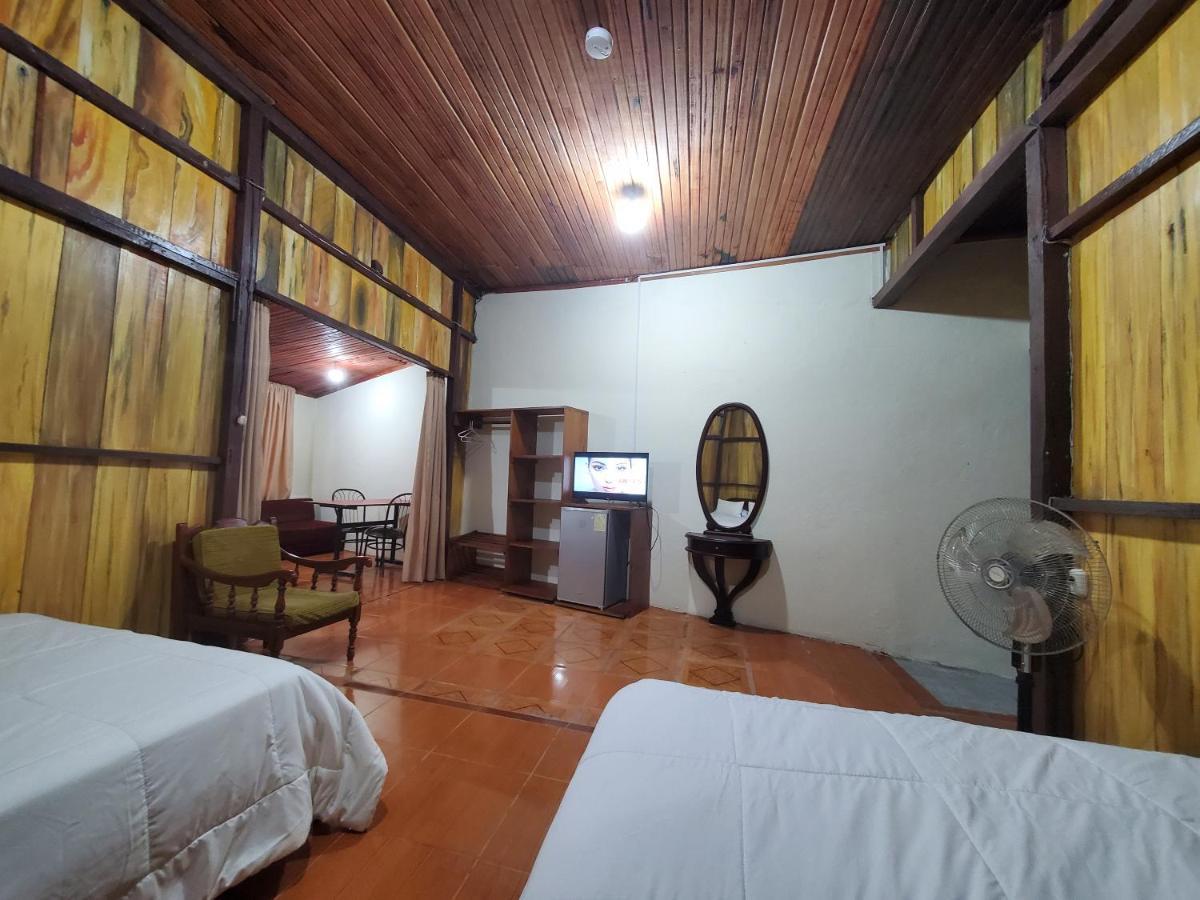 Casa Blanca Hortencia Sucua Esterno foto