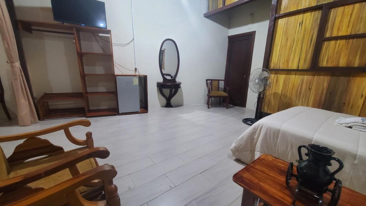Casa Blanca Hortencia Sucua Esterno foto